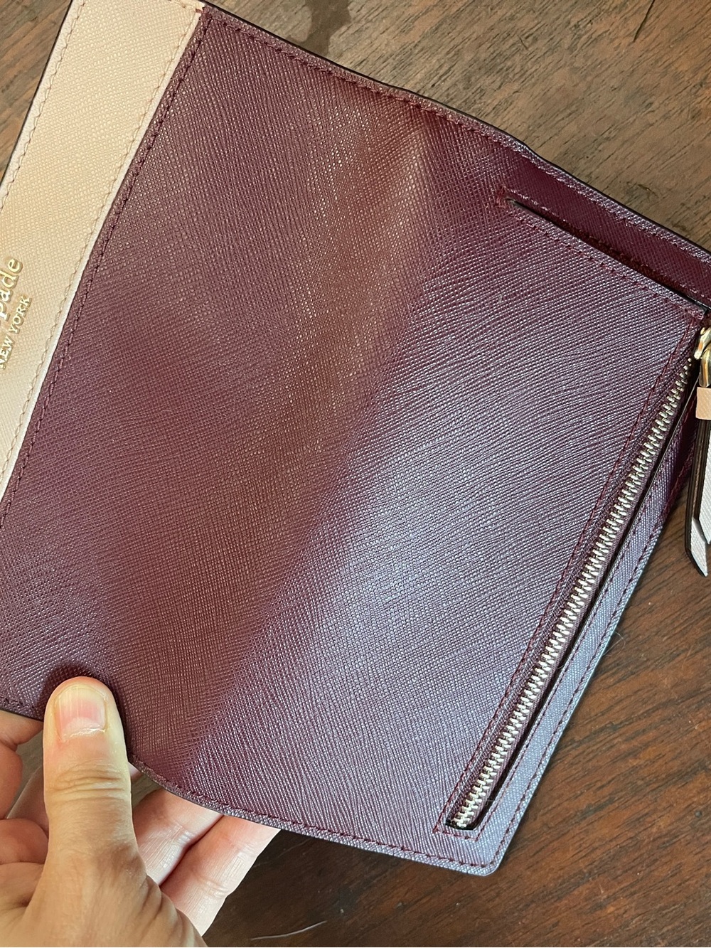 kate spade burgundy and cream wallet - Picture 4 of 7